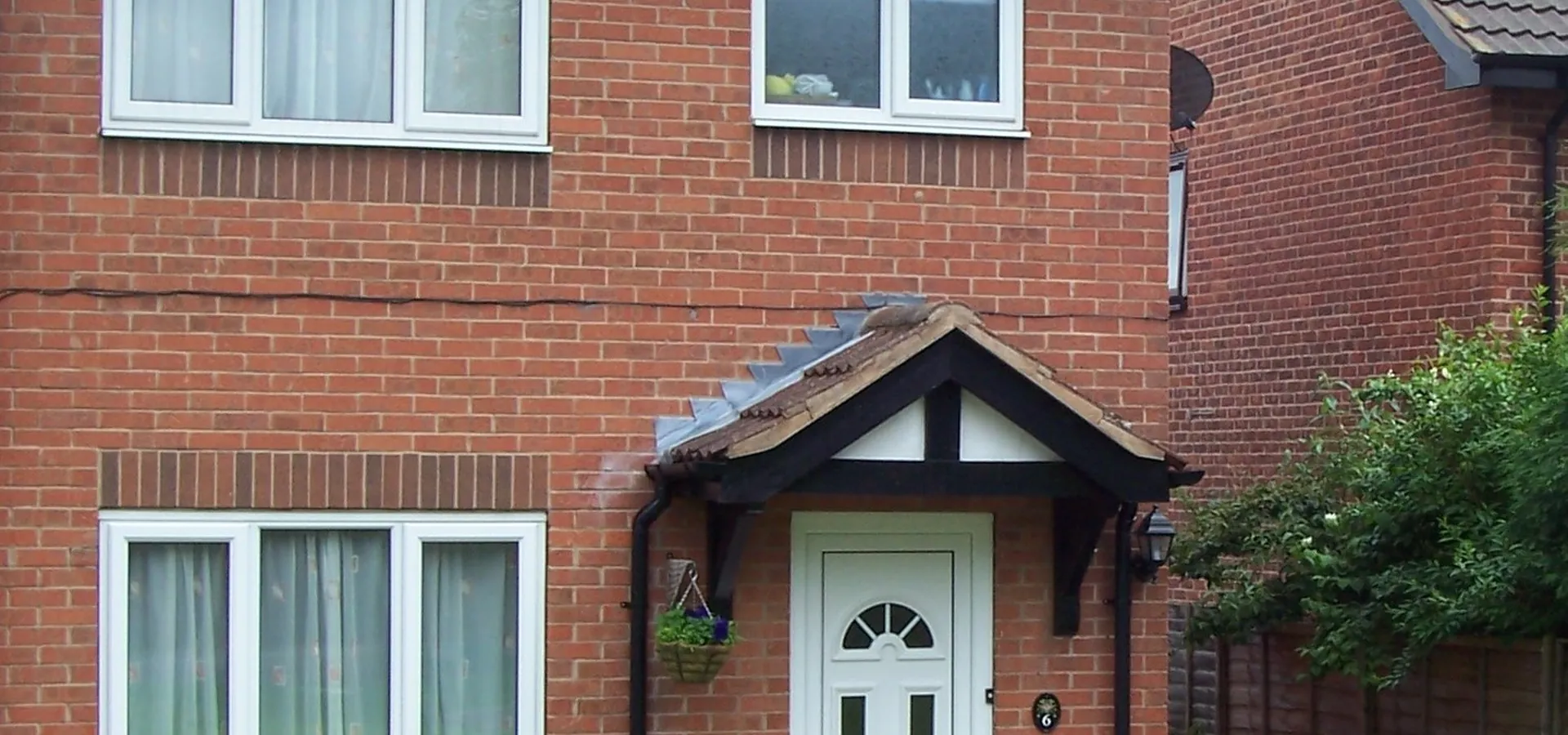 Lean-To West Ealing