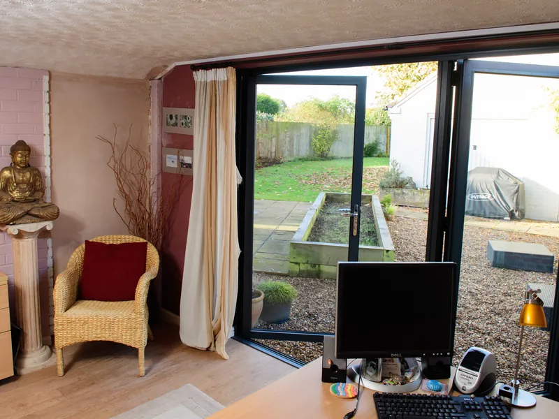 Bifold West Ealing